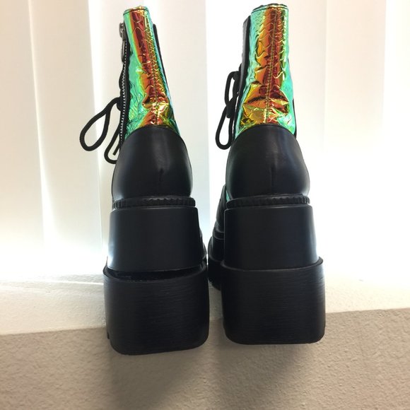 Pre Loved- Cape Robbin Radioactive Platform Boots in Black/8 - SH196 - Picture 3 of 9